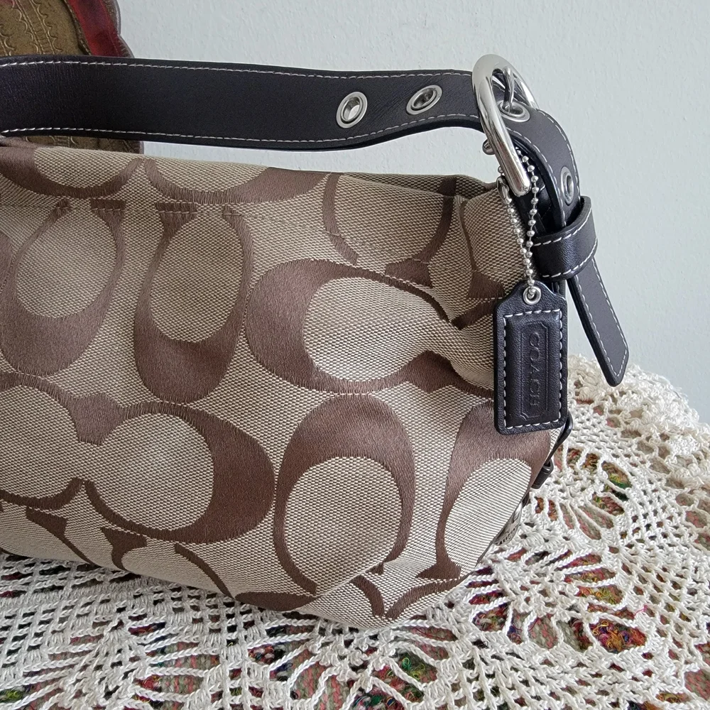 Coach Baguette Signature Shoulder Bag Crossbody Bag - Picture 3 of 9